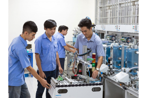 Đột phá hoặc giải thể trường nghề
